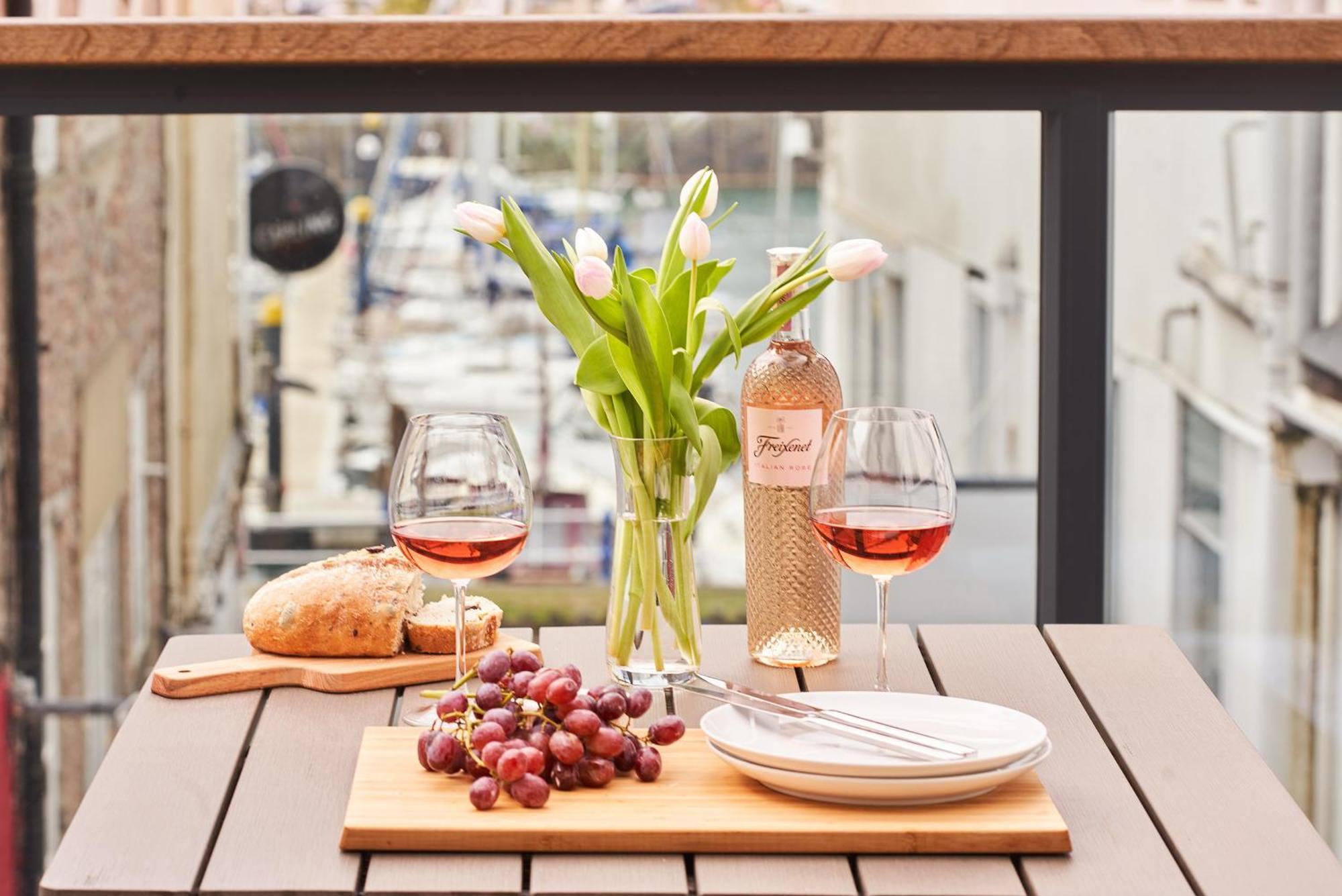 Harbour Breeze - Contemporary Waterside Bolthole On Torquay'S Iconic Marina Apartment Екстериор снимка